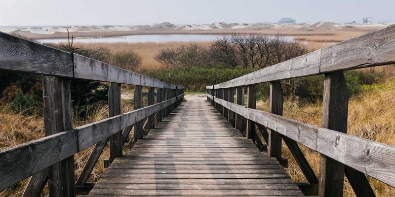 温州瑞城地铁沿线房产价值解码：TOD模式如何重塑房价与生活圈